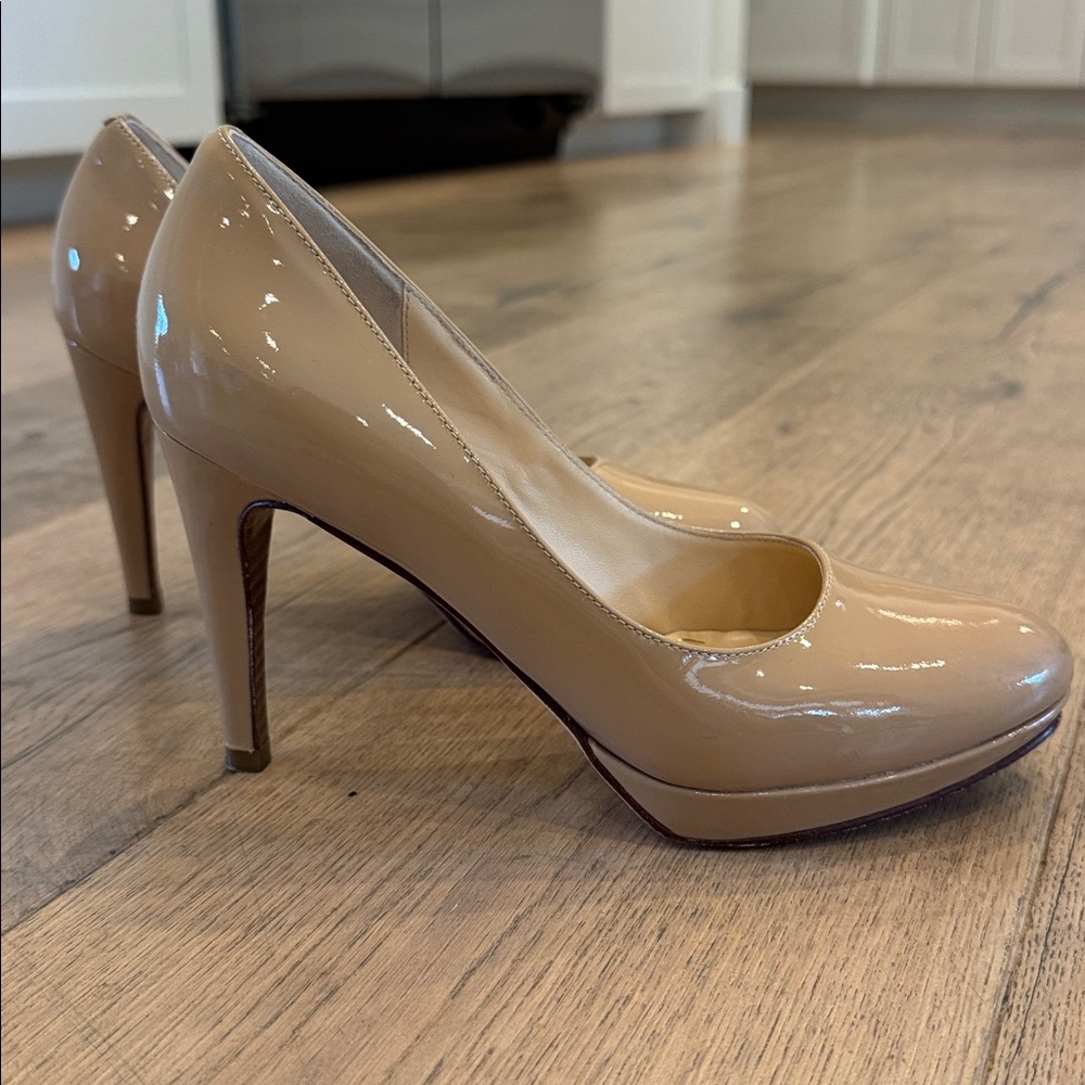 Cole Haan Beige Patent Leather Heels